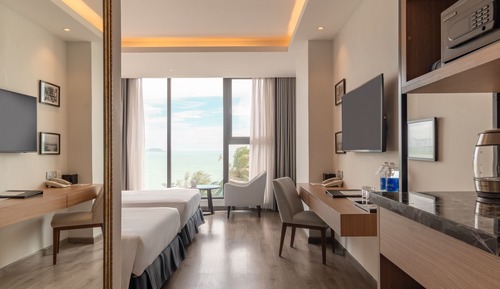 Superior Room, 2 Twin Beds, Sea View