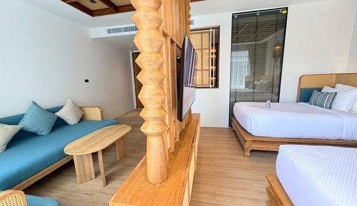 Superior Pool Access - Twin Bed
