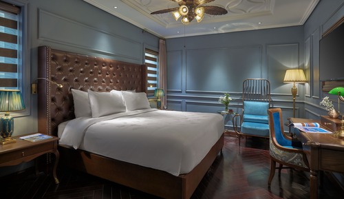 Chic Deluxe Room