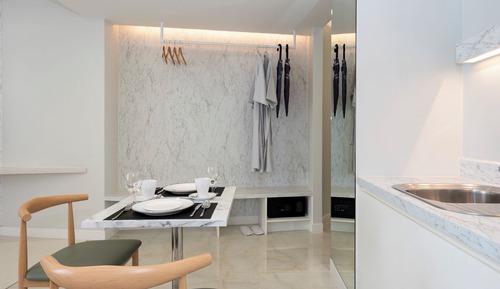 Corner Suite