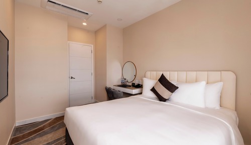 Grand Suite, City View