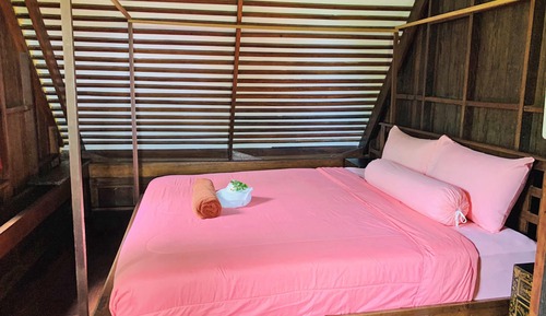 Piman Pu Villa - 2 King Bed (with A/C) + 1 Double Bed (with fan)