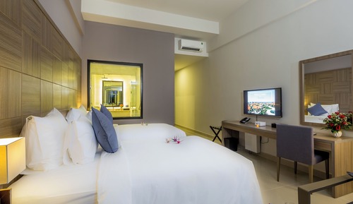 Grand Deluxe Twin Room