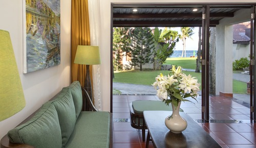 02 Bedroom Villa with partial sea view