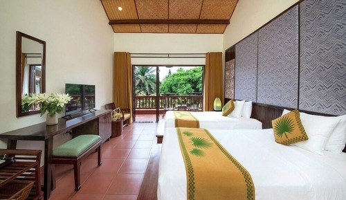 Superior Double or Twin Room, Partial Ocean View