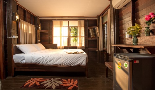 Standard Double Room with Garden View