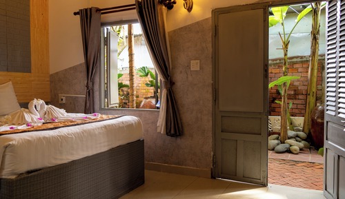 Back Garden Deluxe Room