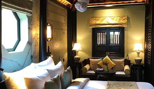 Deluxe Suite (Ngu Binh)
