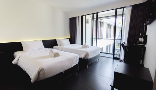Standard Twin Room