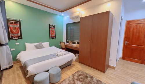 Family Connecting Room