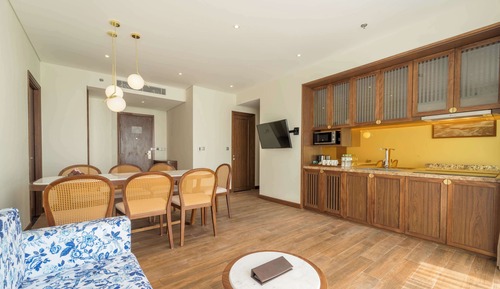 Executive Suite, 3 Bedrooms, Non Smoking, Sea View (Living Room)