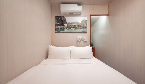Superior Room, 1 Queen Bed, Non Smoking, Beach View