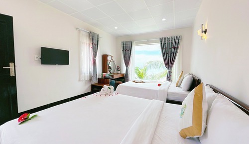 Quadruple Room, Garden View