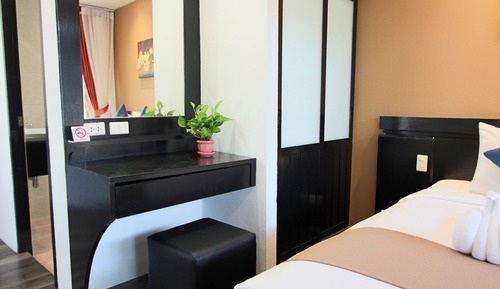 Deluxe Twin Room, Garden View