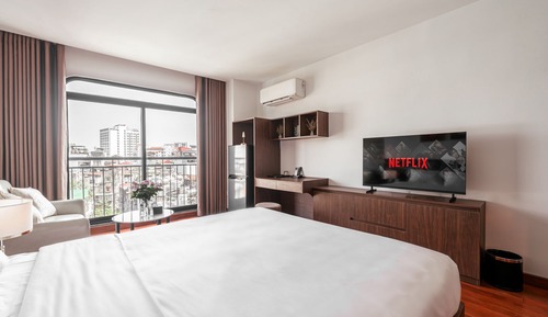 Deluxe Suite
