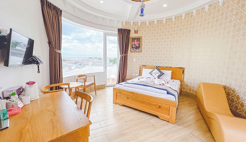 Premium Double Room, 1 King Bed, Beach View, Sea Facing