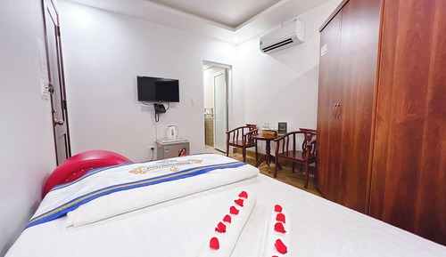 Standard Double Room, 1 King Bed, Private Bathroom, Beachfront