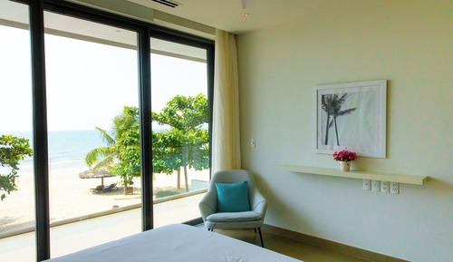 Luxury Villa, Beach View
