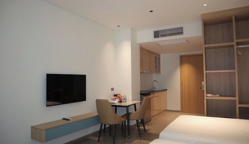 Premium Studio, City View