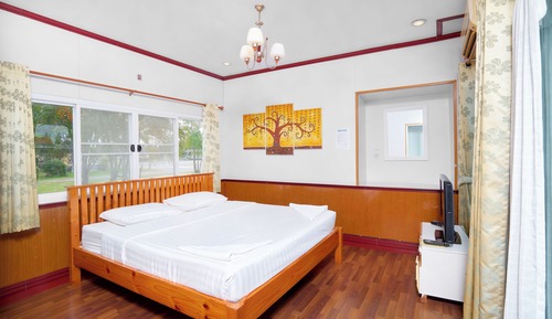 House, 1 Queen Bed, Patio
