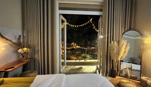 Deluxe Double Room, Balcony, Park View