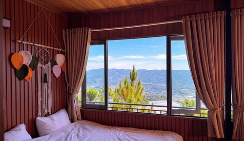 Deluxe Double Room, Balcony, Mountain View
