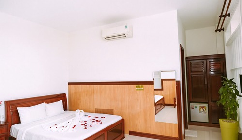 Deluxe Quadruple Room, City View