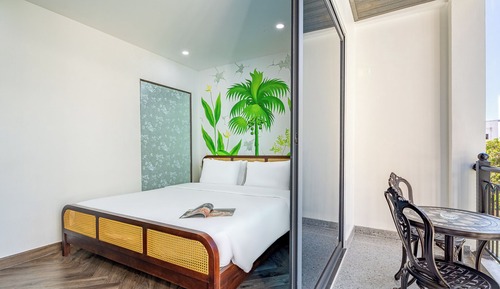 Classic Double Room, Pool View