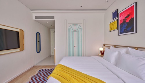 Deluxe Room, City View