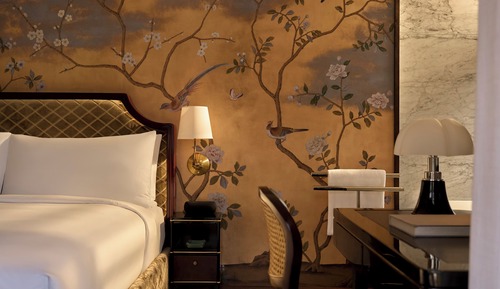 Grand Room, 1 King Bed, Corner