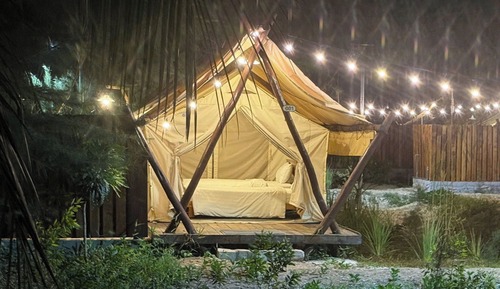 Luxury Tent, Mountain View