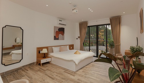 Basic Double Room, Garden View