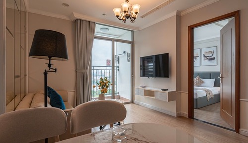 1BR Panorama Balcony Apartment