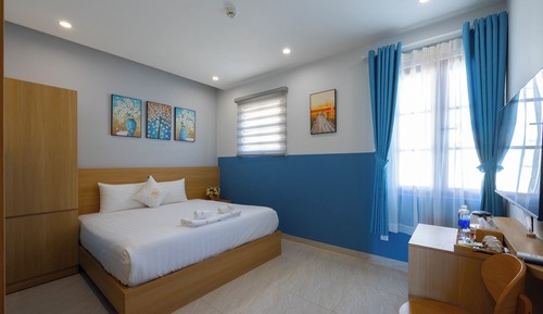 Standard Room, City View