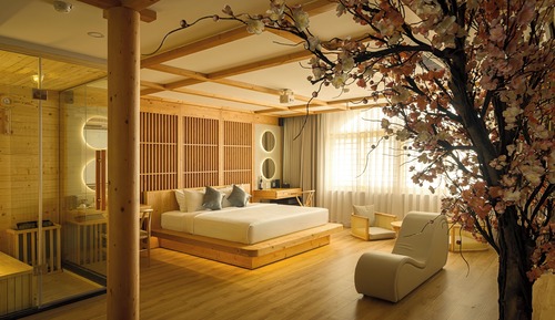 Signature Room