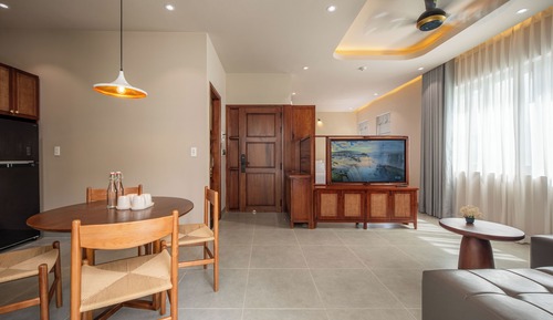 Luxury Apartment, 1 Bedroom, Balcony, City View