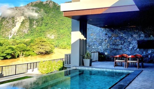Grand Villa