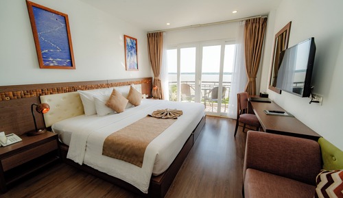 Deluxe Double Room, River View