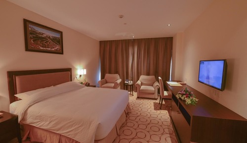 Deluxe Double or Twin Room