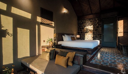 Premium Tonkin Garden Bungalow