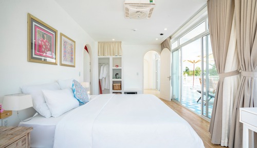 Junior Suite with Balcony with Hot Tub