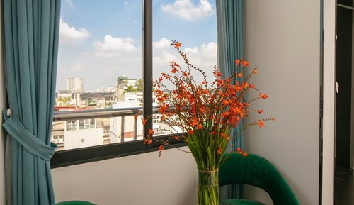 Deluxe Studio