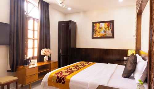 Deluxe Double Room, City View