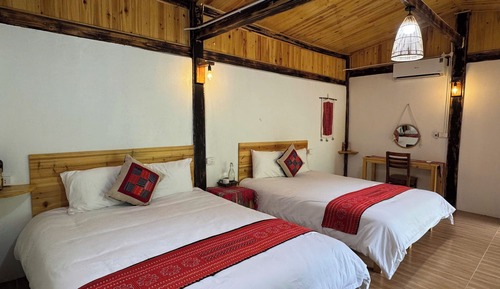 Family Quadruple Room, Valley View