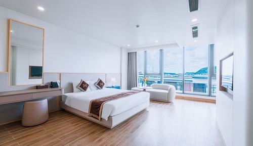 Luxury Suite