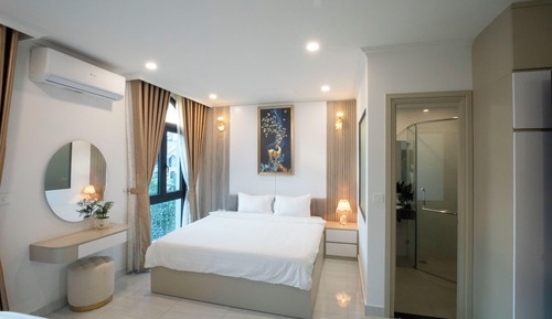 Family Room, Balcony, City View