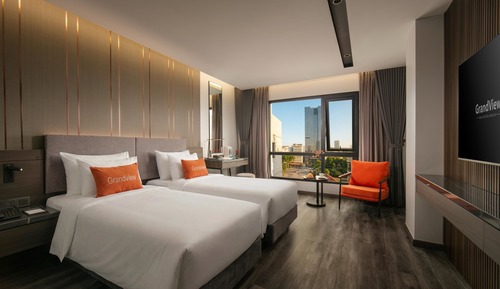 Premier Double Room, Bathtub, Courtyard View