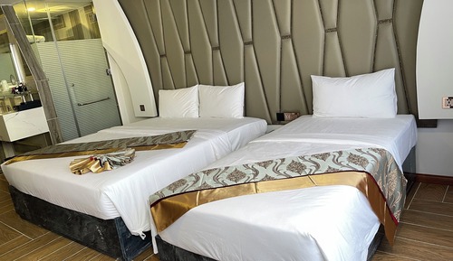 Family Triple Room, City View