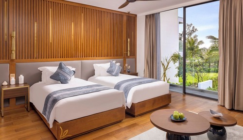 Three-Bedroom Garden View Pool Villa
