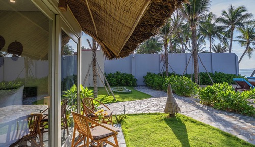 Bungalow, Beach View
